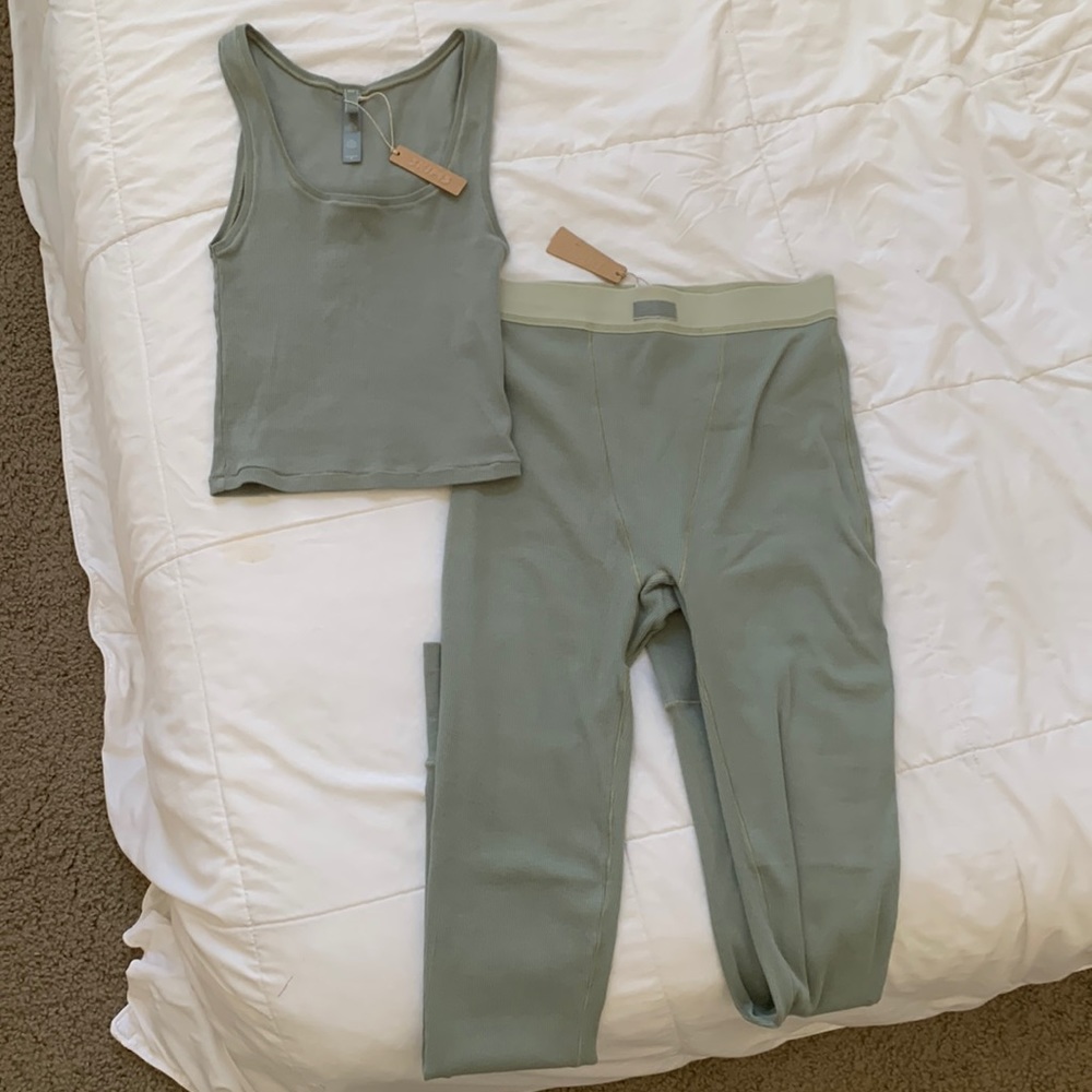 SKIMS Set